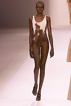 Look 10